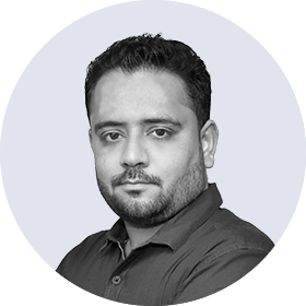 Smeet	Vyas Customer Experience Manager